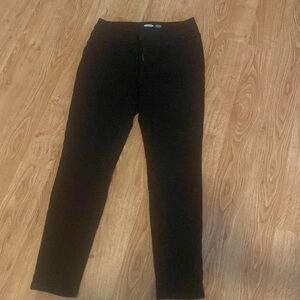 Black Old Navy rock star super skinny midsize! Never worn! Size 8p